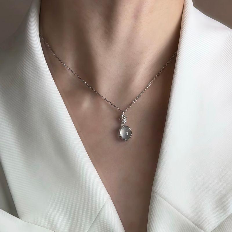 

INS Bud Moonlight Men and Women Accessible Luxury Elegant Necklace Bud Necklace Adjustable Length