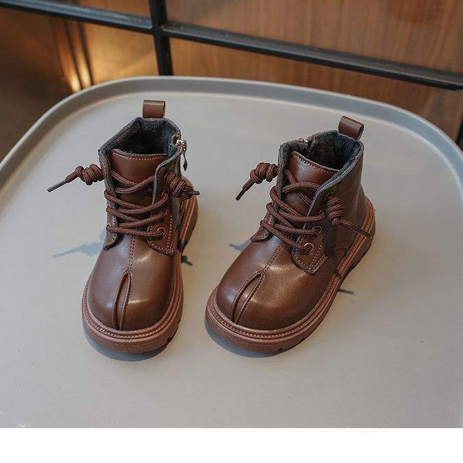 

Детские ботинки Мартин Мальчики 2025 новый осень и зима два хлопок начес утолщенный средние и старшие детские короткие ботинки Ботинки для девочек хлопковая обувь Inner length 20.7cm 33 темно-коричневого