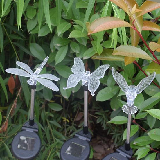 Lumină decorativă din plastic alimentată solar în formă de animal cu LED-uri pentru exterior, grămadă de stâlp pentru grădină