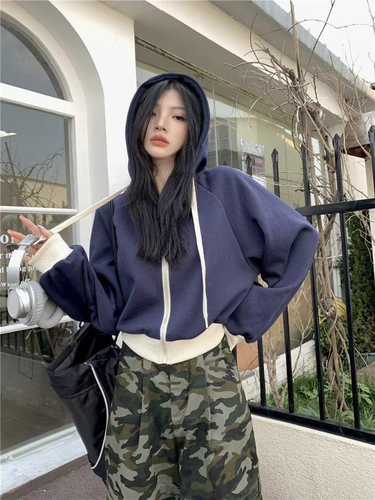 Women's Retro Color-Block Hooded Zipper Sweatshirt - Autumn/Winter 2023 Collection