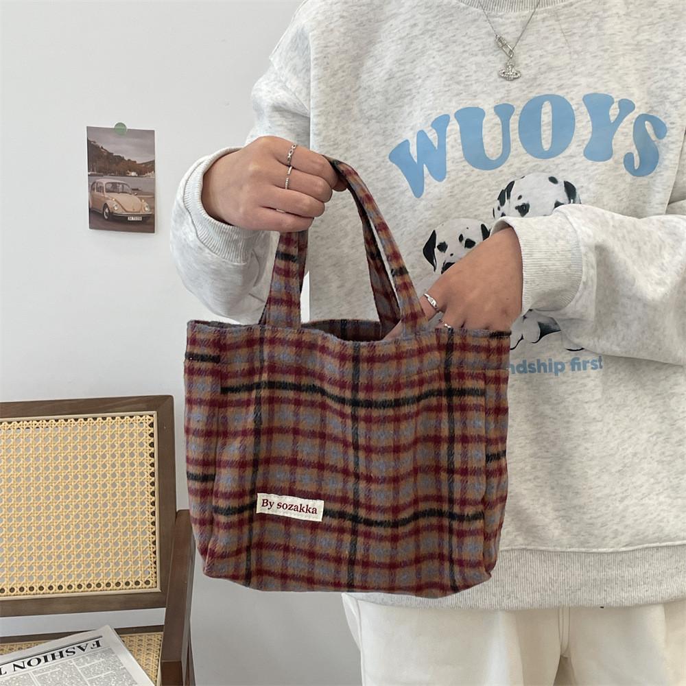 Stylish Plaid Tote Bag With Spacious Design Perfect For Daily Commuting And Work