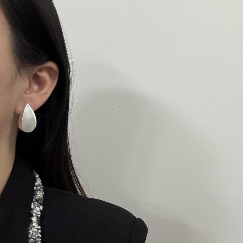 Atmospheric Simple Water Drop Golden Melon Seed Stud Earrings, Minimalist Style Metal Texture Fashion Trend Earrings
