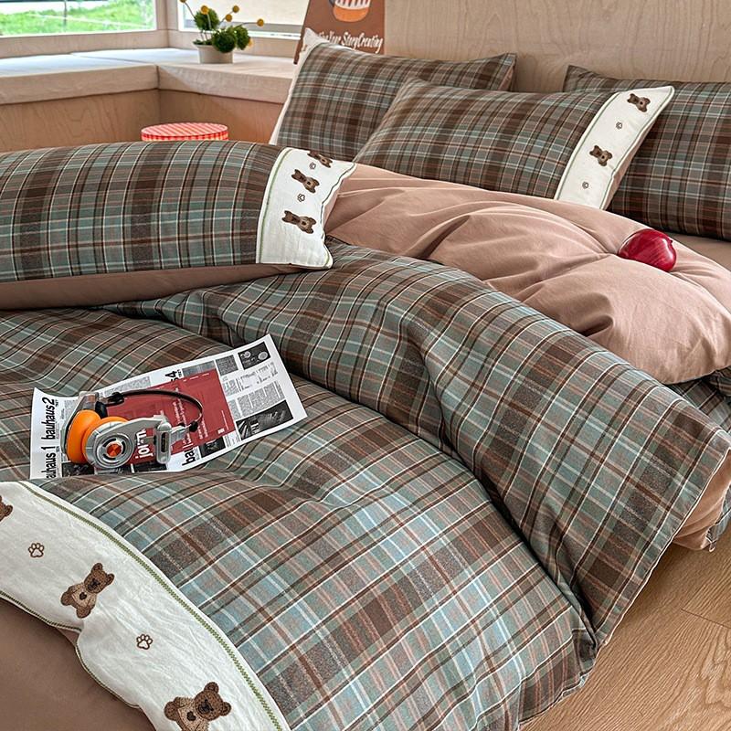 2026 Retro Striped Cotton Flannel Bedding Set Cartoon Embroidered 4pcs All
