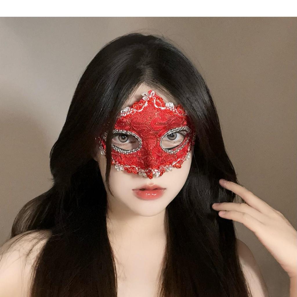 Sexy Spitzen-Halbmaske mit Federn - Halloween-Make-up Maskerade-Party-Accessoire