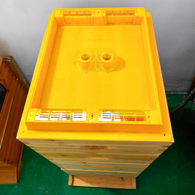 

Square Beehive Feeder with Yellow Top, 4.5L Capacity
