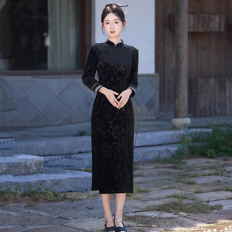 Black Velvet Modern Chinese Style Qipao Dress Women Long Sleeve Slim Fit Winter Medium