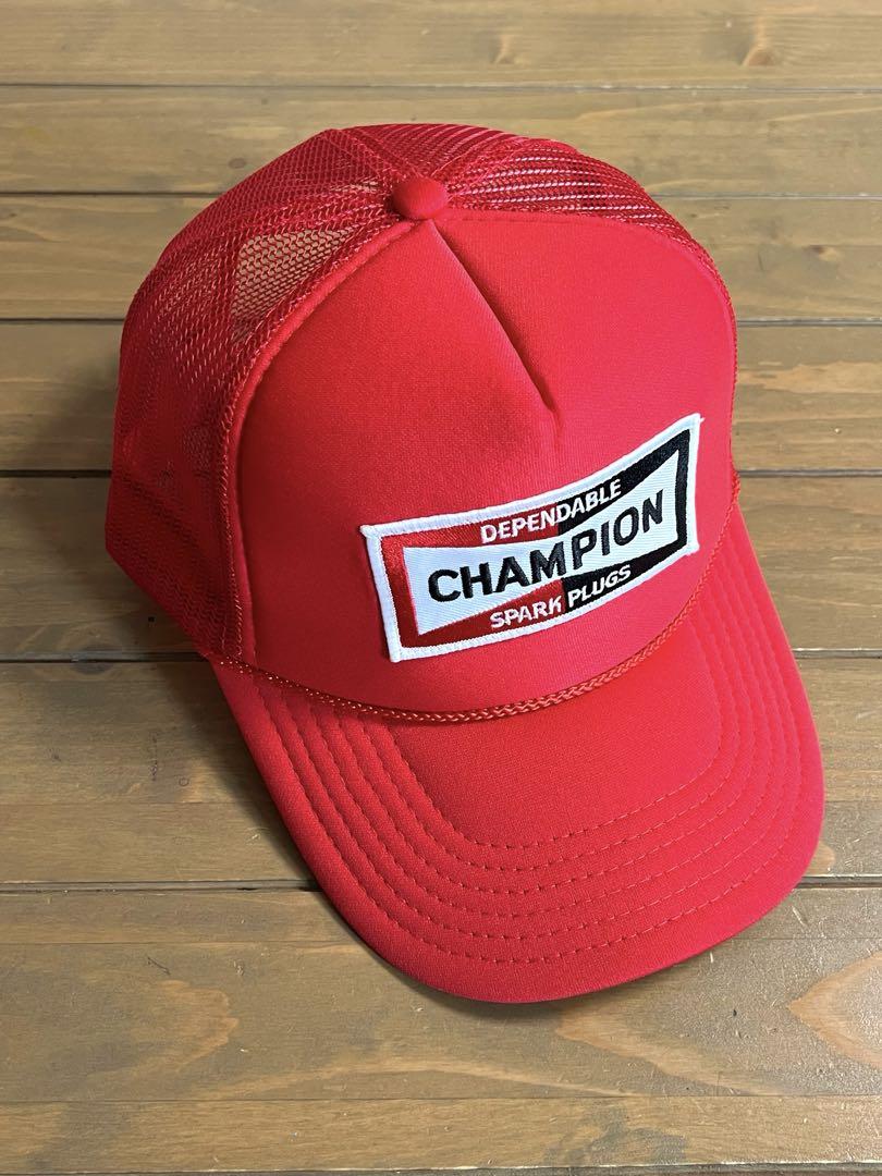 

[USED] CHAMPION SPARK PLUG PATCH TRUCKER CAP Red
