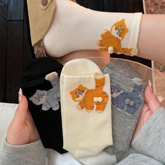 2 Pairs Cat Socks with 3D Balls Funny Cartoon Cat Socks Casual Crew Socks Christmas Birthday Gifts for Cat Lovers Men Women