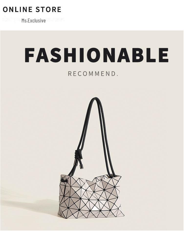 2026 Trendy Geometric Rhombus Women's Shoulder Bag: Fashionable, Simple Drawstring Design