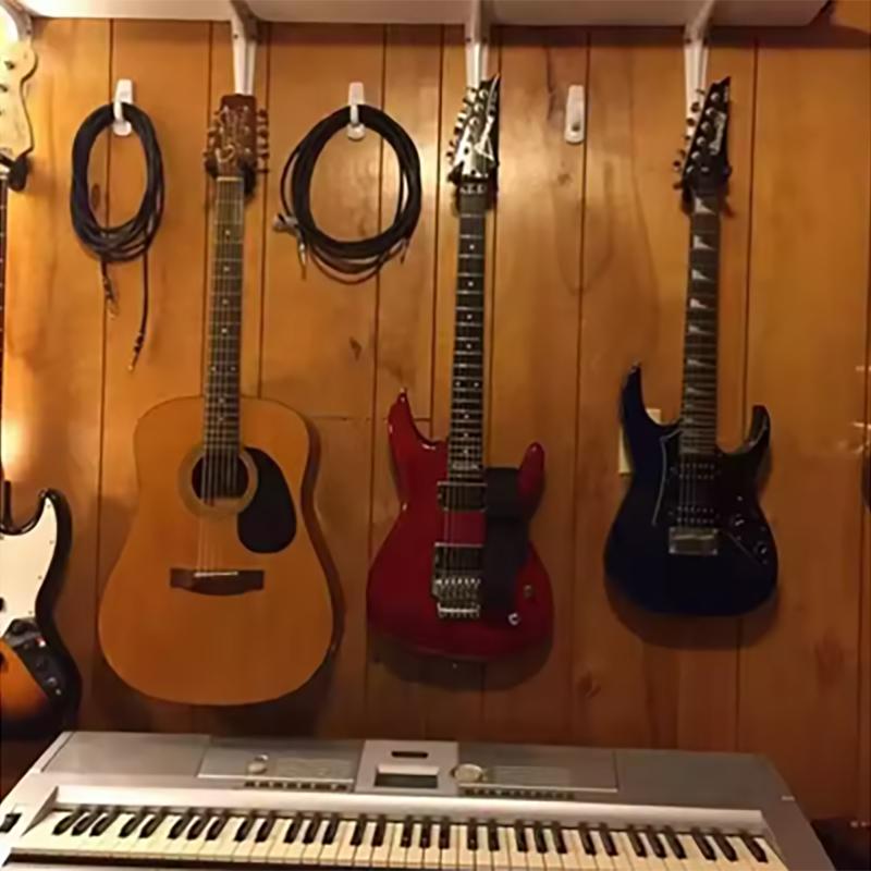 Wall-mounted guitar rack, full-size black hooks suitable for bass mandolin banjo, four-string instruments,and guitar accessories