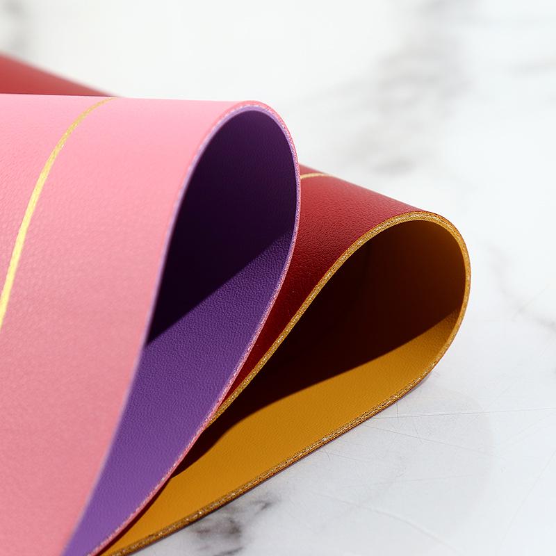 Nordisk Tofarget Ovalt Lærbordbrikke - Vanntett, Oljebestandig, Varmebestandig.