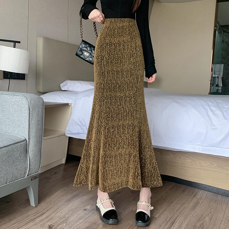 2024 Spring/Summer Retro High-Waist Slim Long Women's Skirt: Korean All-Match Style
