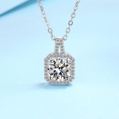 Colier cu pandantiv pătrat de prințesă: Lanț Claviculă cu Pietre de Diamant pentru Moda Femeilor, Bijuterii Simple Japoneze și Coreene.