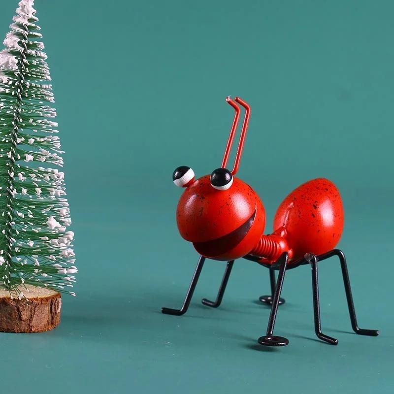 2026 New 1 Pcs Iron Art Metal Ant Decoration Wall Hanging Home Decoration Crafts Outdoor Garden Ornaments Living Room Decoration