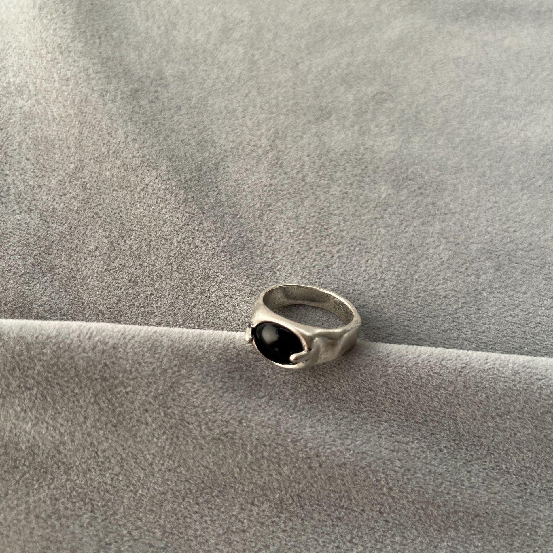 

MA* Кольца из состаренного серебра в стиле ретро с красным и черным агатом