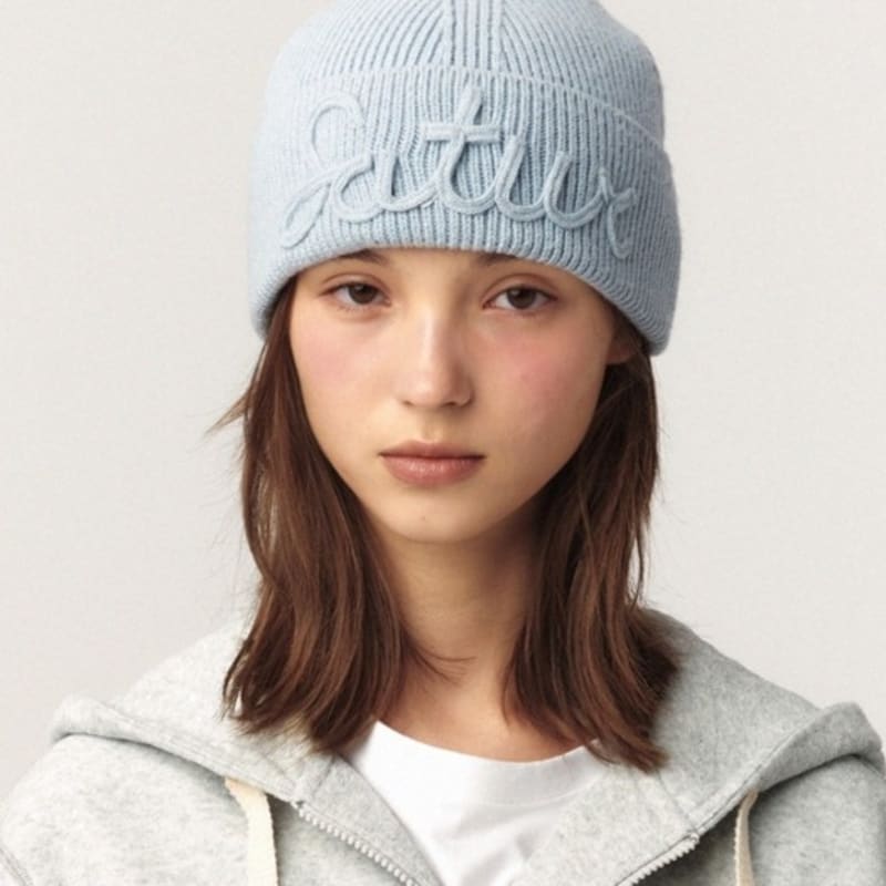 SATUR Setter Flowing Logo Beanie_Sky Blue