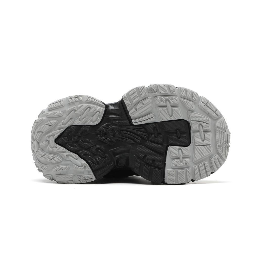 Boys and girls, middle-aged and adult, fashionable and versatile, with plush insulation and ultra lightweight sole, dad shoes