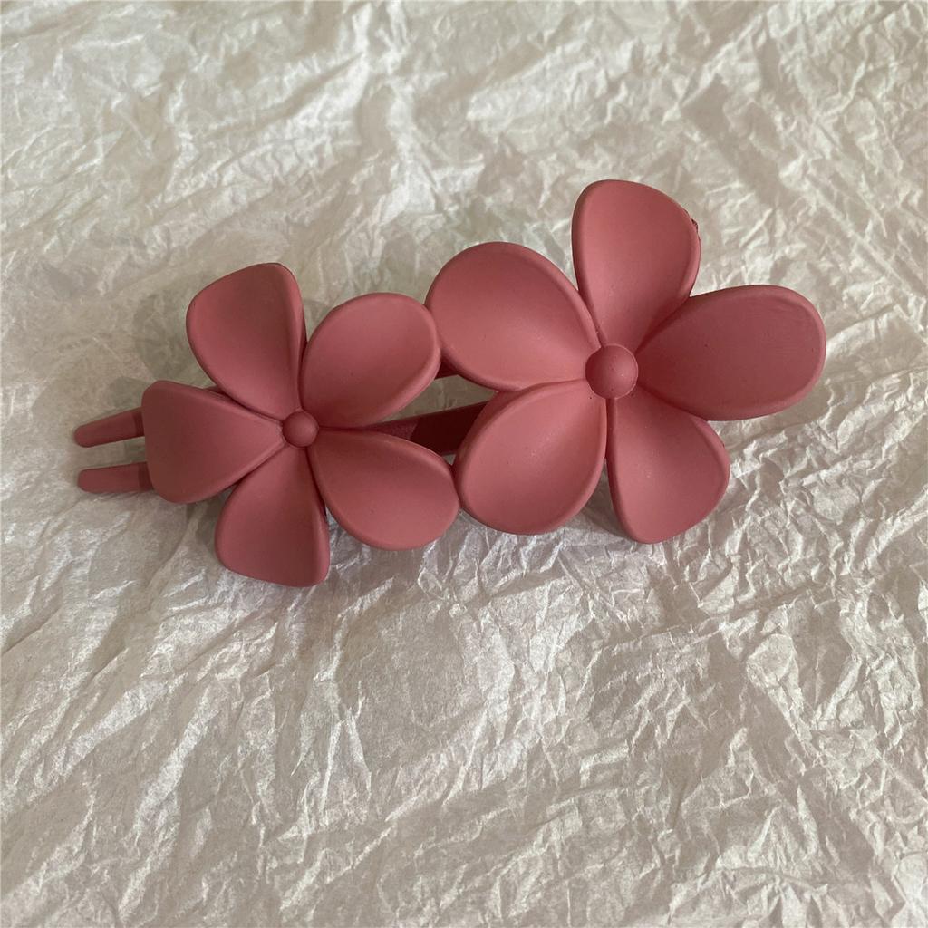 Flower Hair Clips Fashion Matte Black Floral Hairpins Hair Claw Clips Non-Slip Hair Clamps Grab Elegant Hair Accessories