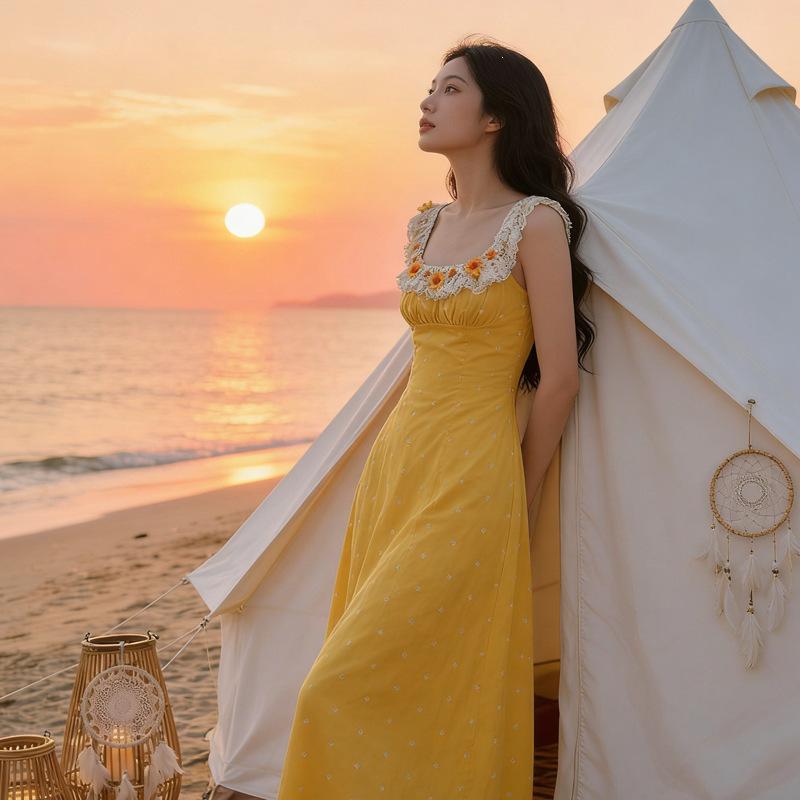 French Pastoral Yellow Lace Splicing Three-dimensional Flower Suspender Dress Women's High-end A-word Long Dress Wholesale