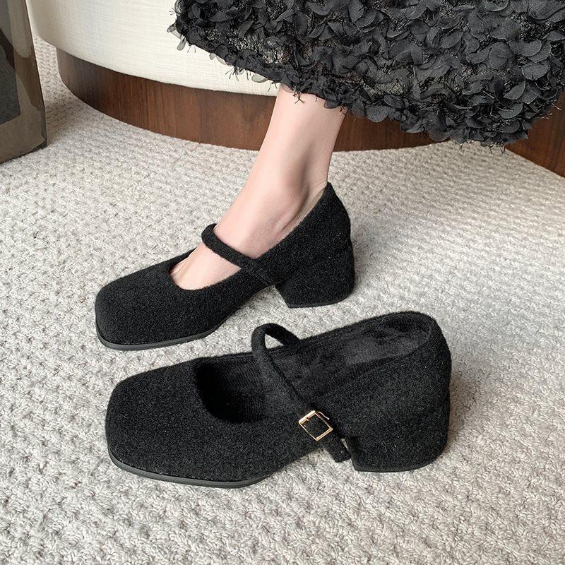 

Commuter thick heels high heels French woolen shoes 2025 Mary Jane single shoes square head gray fluff small fragrant women s new models 40