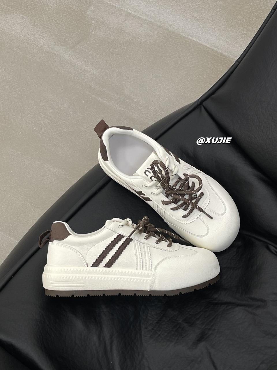 

Autumn and winter new lightweight soft-soled Forrest Gump sports board shoes Xiaobai retro fashion versatile flat-bottomed Dexun casual shoes women 35