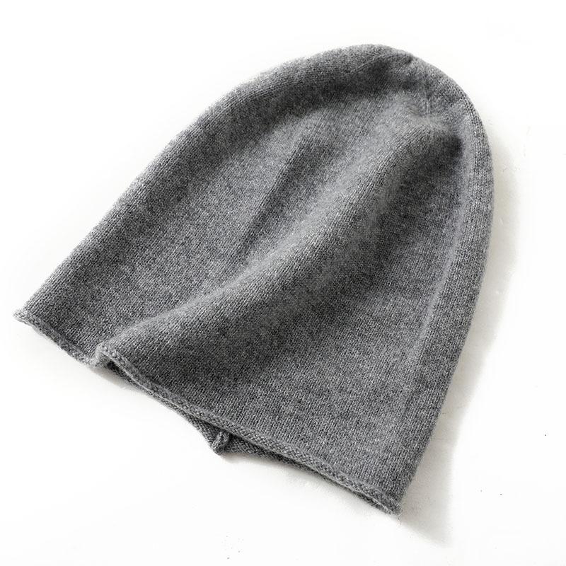 New Autumn and Winter Women's Solid Color Rolled Simple and Laid Back Style Warm Headpiece Knitted Cap