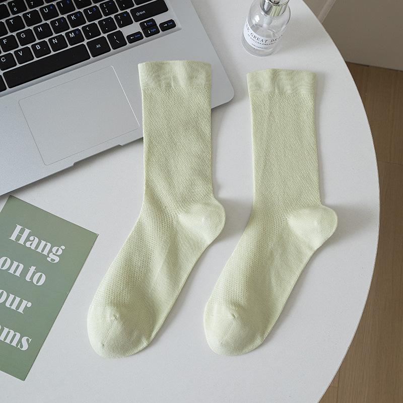 

Женские летние тонкие однотонные повседневные дышащие сетчатые влагоотводящие бесшовные носки-следки до щиколотки 1 pair зелёный