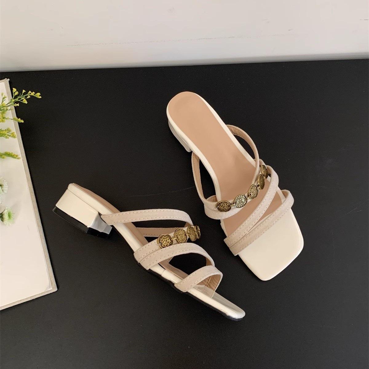 

2025 summer new casual one-pedal thick heel outer wear comfortable cool slippers women s versatile fashion one-word sandals 35