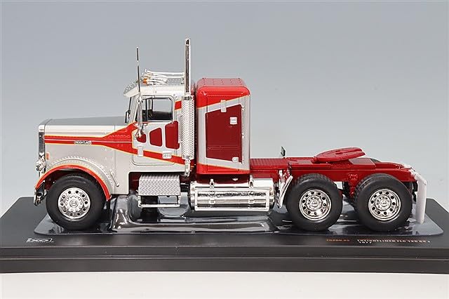 Ixo Freightliner FLC 120 64 T 1977 1/43 Czerwony/Srebrny
