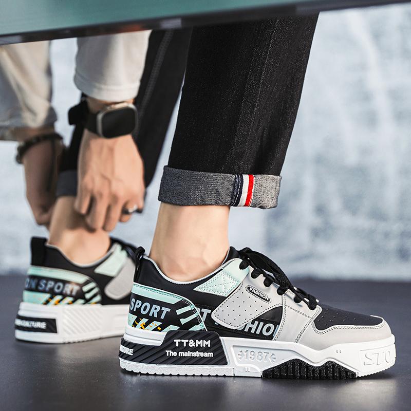 Hot Selling Commuting Versatile Mens Casual Shoes Breathable Non Slip Lightweight Sports Shoes Fashionable Retro Walking Shoes