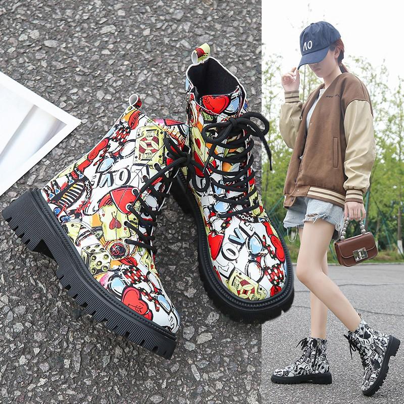 2024 new autumn and winter Martin boots European and American large-size graffiti women's boots printed cartoon lace-up pattern leather boots children