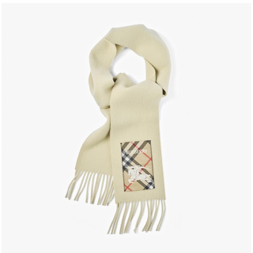 Burberry 8103995 A4186 Check Label Wool Muffler