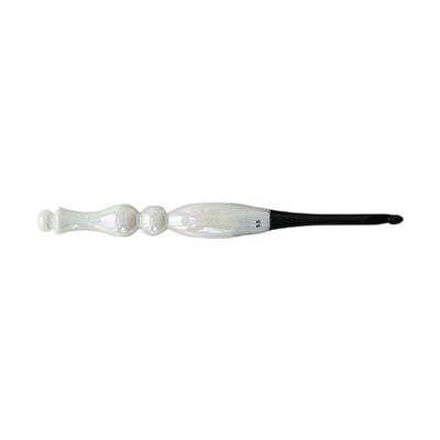 Multiple Size White Acrylic Crochet Hook With Large Ergonomic Handle For Comfortable Knitting And Crafting Projects