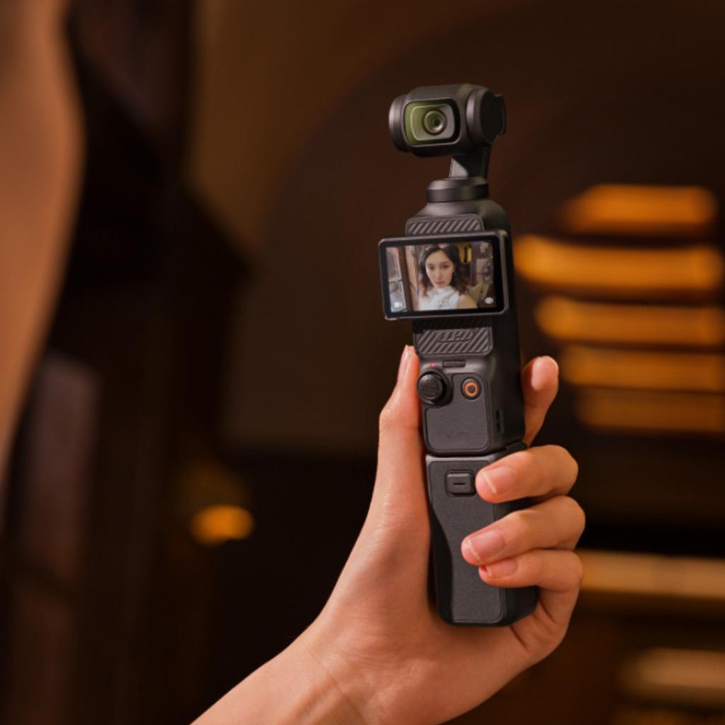 Battery Handle Built-In 950mAh Battery Increases Operating Time by 62% for DJI Osmo Pocket 3 Extend Photography Time