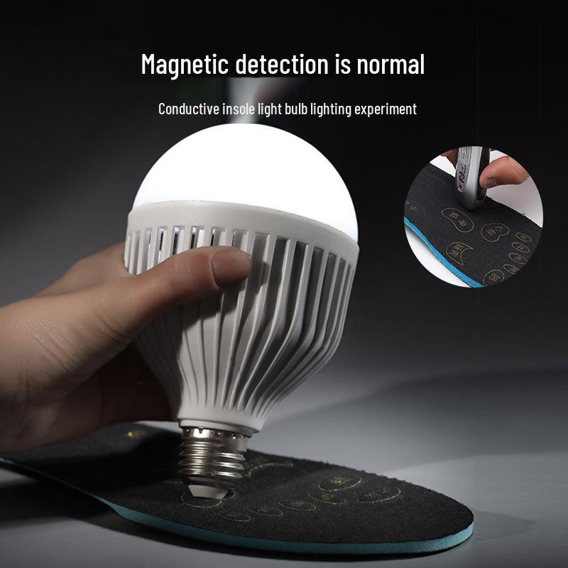 All-Season Magnetic Insole with Sweat Absorbency and Electric Pulse, featuring a Micro-Conductive Detection Chip
