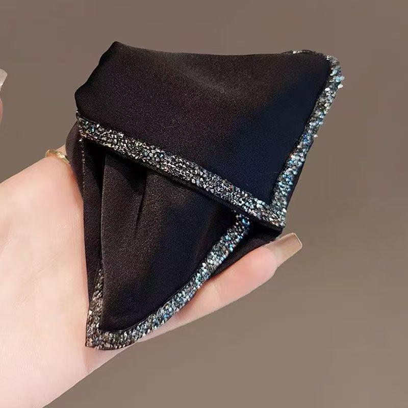 

2024 Premium Black Pearl Triangle Hair Claw Clip - Elegant Half Updo Shark Style