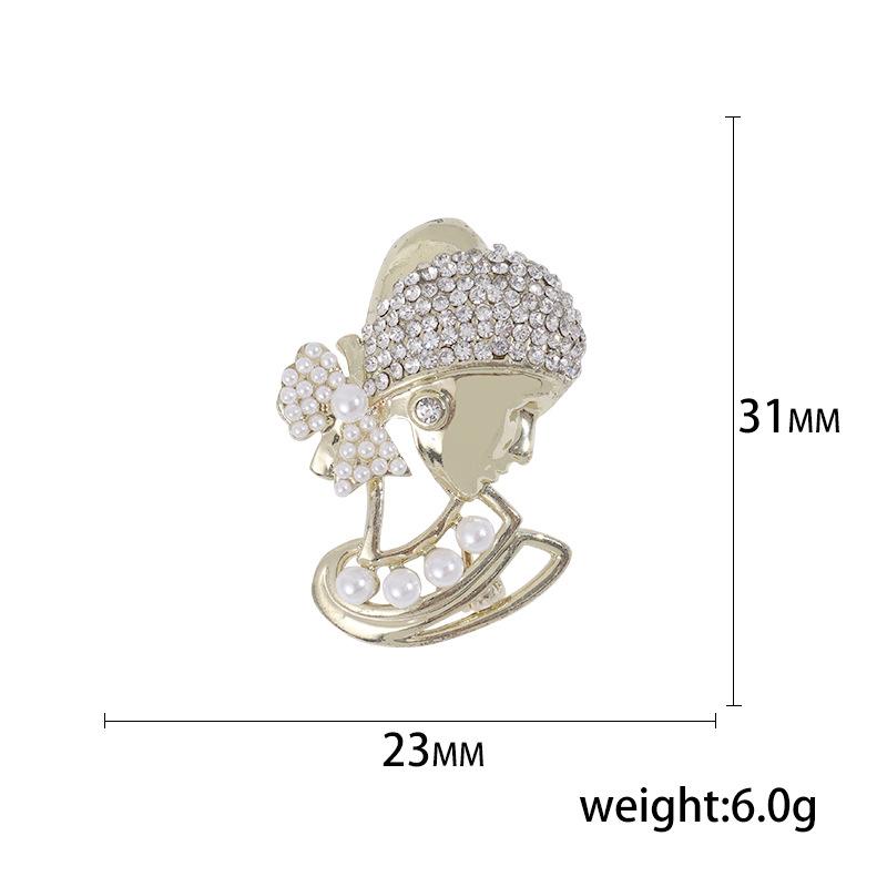 Fashion And Creative Girl Brooch Wearing Pearl Earrings, High-End And Simple Temperament With Jewelry Collar Pin