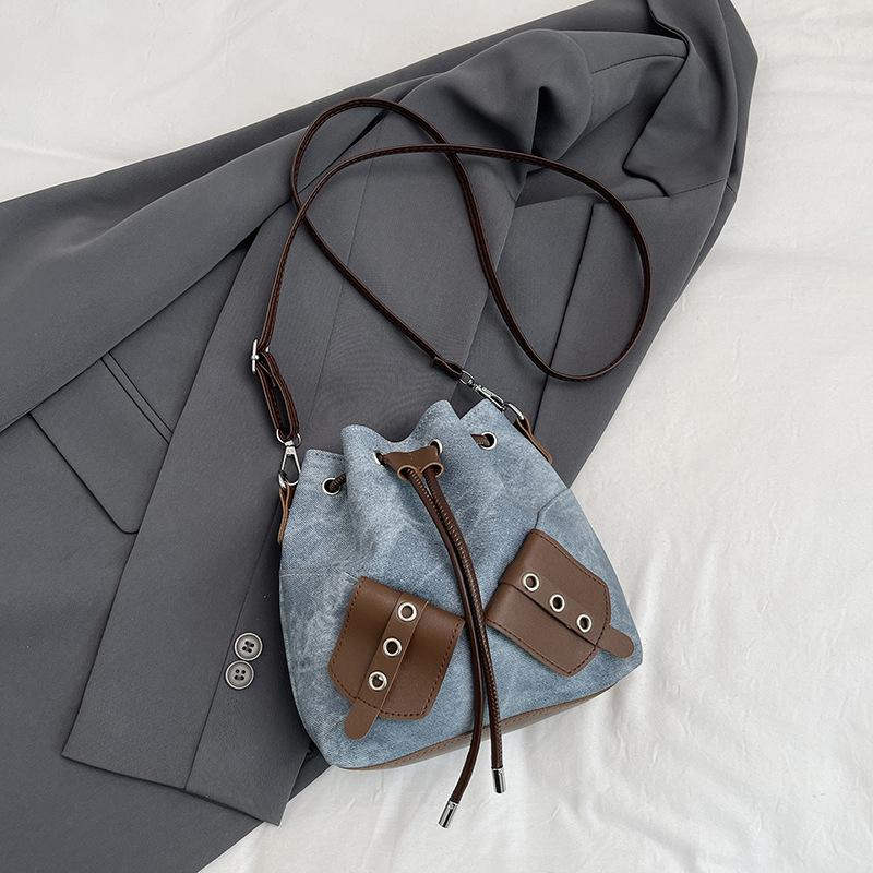 Personalized Simple Messenger Bucket Bag Women's 2025 Autumn New Korean Version Bow Fashion Drawstring Splicing Shoulder Bag