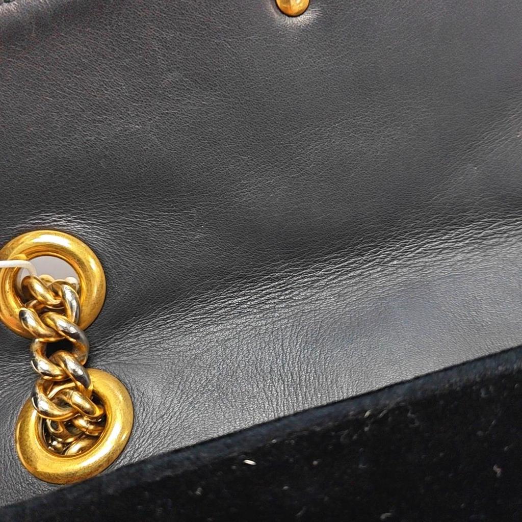 [Usato] Borsa a tracolla mini GG Marmont Serie Logo Vintage Trapuntata in Velluto con Catena - Buono #12XLLHF