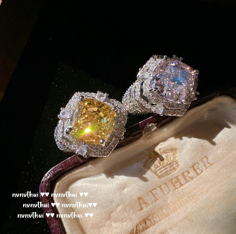 

Шарм S925 Серебряный Bling Bling Кубический цирконий Обручальное кольцо Женщин Роскошный Темперамент Помолвка Модные Ювелирные Изделия Женский Подарок На Годовщину resizable