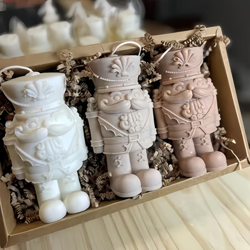 1Pcs Soldier Candle Plaster Cement King Figurine Wax Product Casting Tool For Diy 3D Nutcracker Ornament Silicone Mold