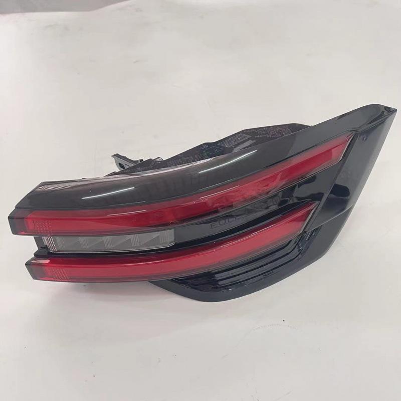 

Changan CS55 Plus Rear LED Taillight Assembly: Reverse, Brake, Anti-Collision, Headlight Function Premium Outer Light, Passenger Right