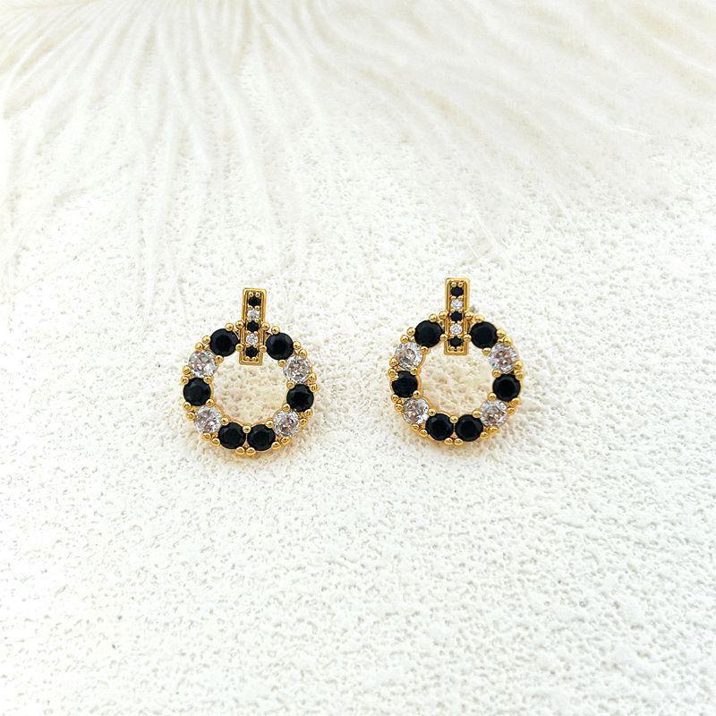 Light Luxury Earrings High Sense Geometric Round Simple Design Stud Earrings золотой