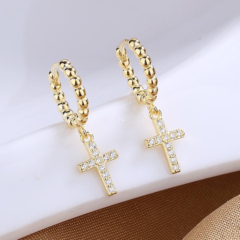 Korea Dongdaemun S925 Silver Cross Ear Cuffs: Unisex Zircon Earrings with Simple, Modern Design