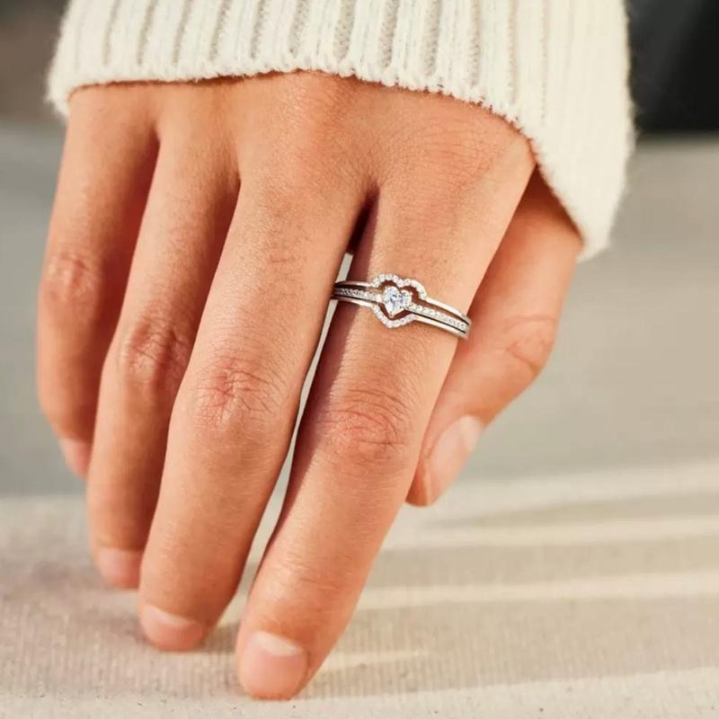 European and American Style S925 Sterling Silver Heart Ring Design with Micro-Pavé Zirconia for Women, Premium Aesthetic