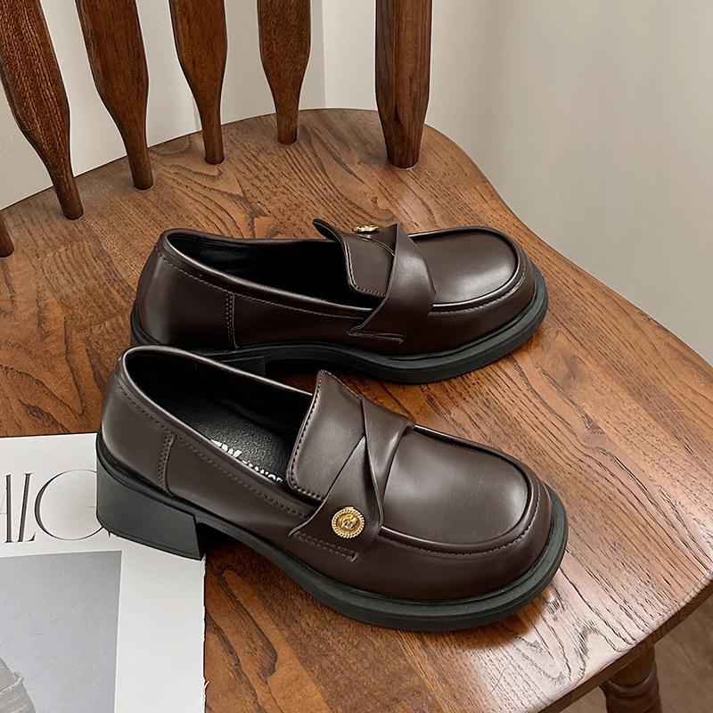 

Ретро туфли-лодочки с круглым носком на платформе с одним ремешком, женские весенне-осенние 2025, новые французские лоферы на толстом каблуке 40 коричневый