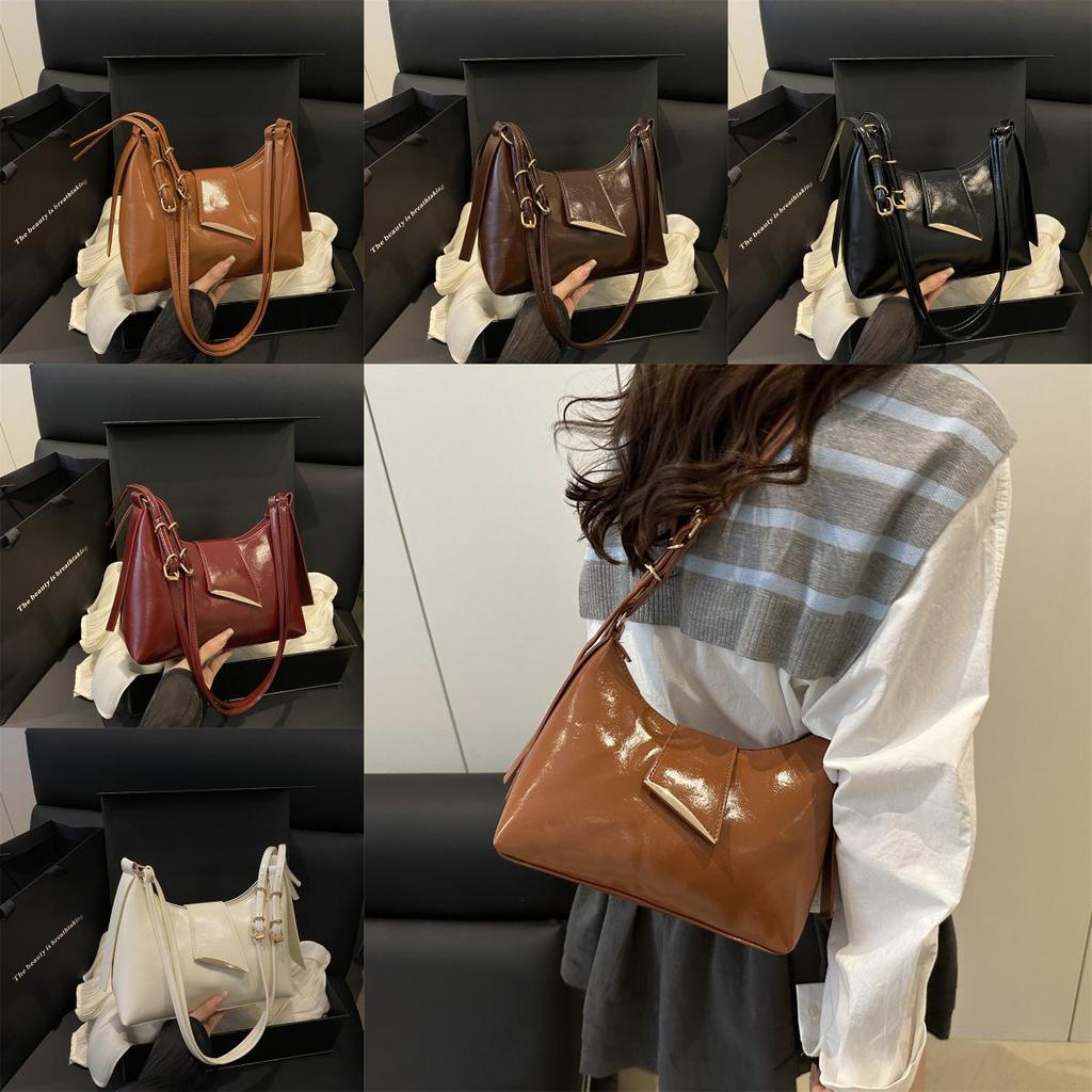 Pu Duffle Bag For Women With Top Zipper Closure And Inner Pocket For Daily Use