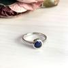 Серебряное кольцо с натуральным сапфиром 1.088ct, вес изделия 2,01 гр (1197172)