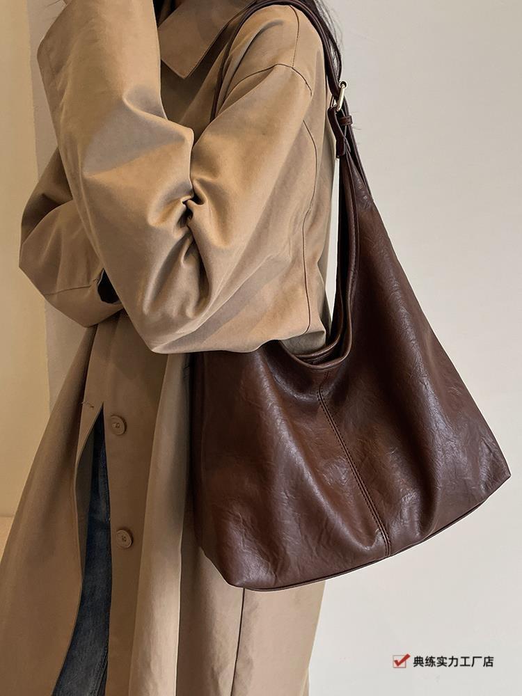 Korean Version Niche Retro Soft Leather Lazy Style Underarm Bag Women's New Trendy High-end Large-capacity Shoulder Bag