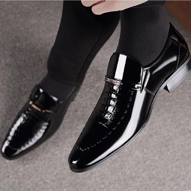 Men's Large Size Patent Leather Dress Shoes with Crocodile Pattern